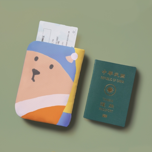 防潑水機能護照套－戴珍珠耳環的少女(圖)